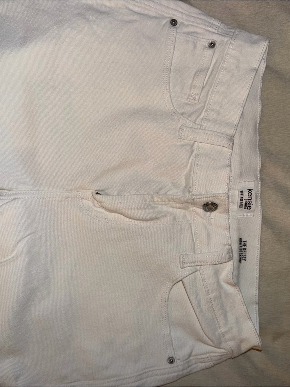 Kensie White Skinny Jeans - Clean High-Rise Style
